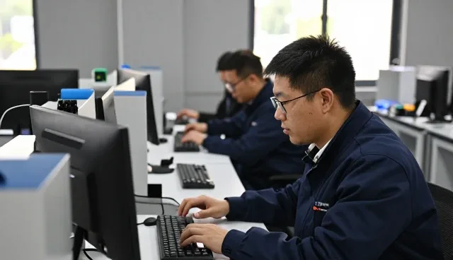 东莞市寮步永升喷砂器材厂服务技术客户，提供技术推广支持